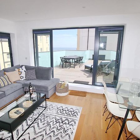 Modern Home For Small Groups By Stones Throw Apartments - Free Parking - Sea View Worthing Extérieur photo