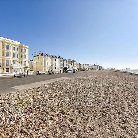 Modern Home For Small Groups By Stones Throw Apartments - Free Parking - Sea View Worthing Extérieur photo